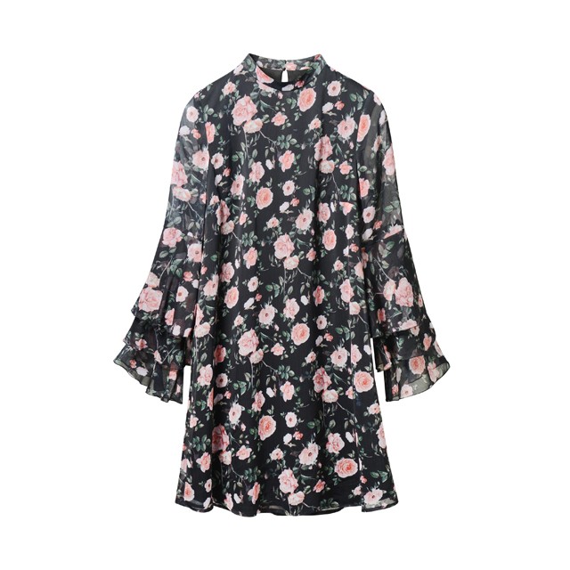 Virágos ruha MOHITO 11995 Ft, GLAMOUR-napokon 9595 Ft