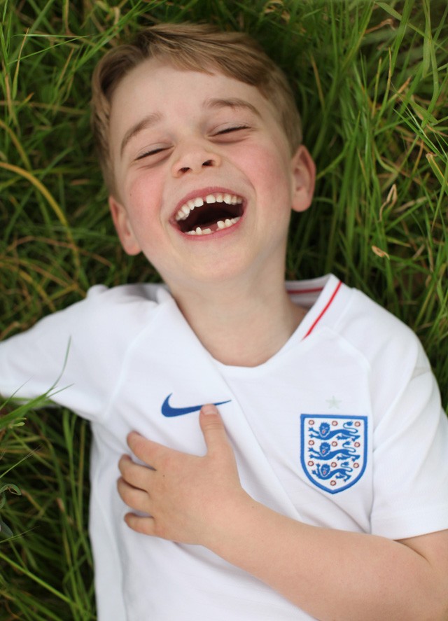 Kate Middleton fotója György hercegről