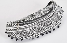 Etnikus vászon SINSAY 2495 Ft