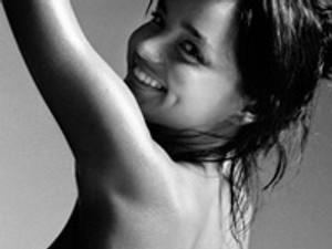 Gyönyörű aktfotókon Miranda Kerr