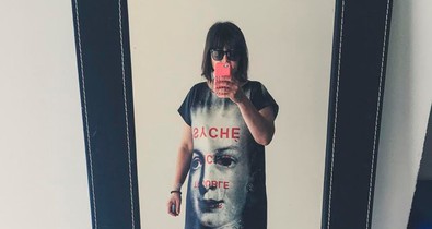 Edina ma egy igazán különleges ruhát választott!