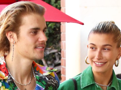 Fogózkodj meg! Az a hír járja, hogy Hailey Baldwin és Justin Bieber babát várnak!