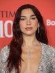 Cseresznyés mokka: Ha nem szereted az egyértelmű, gyorsan beazonosítható árnyalatokat, ez a szín biztosan bejön majd. Nem véletlen, hogy Dua Lipa is rajong érte.