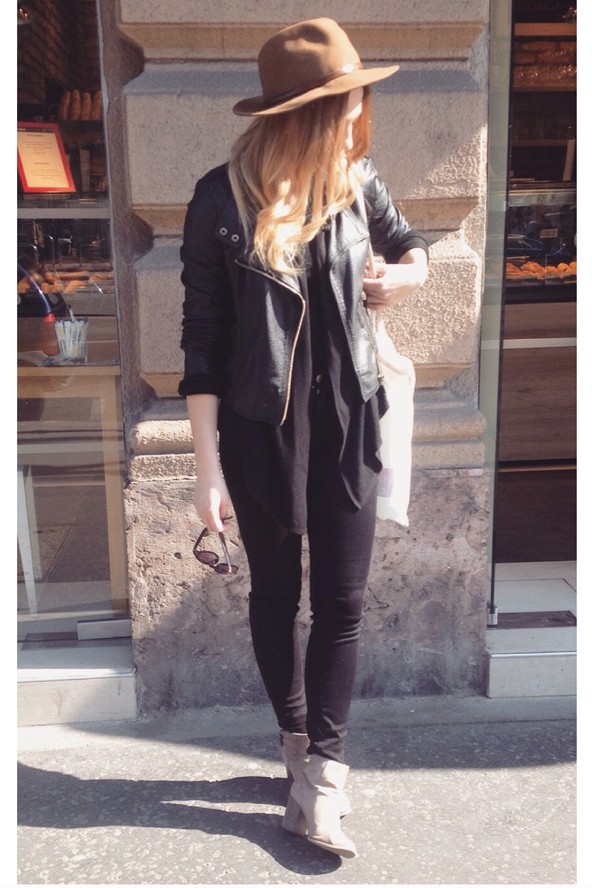 A Blahalouisiana énekesnője újabb szuper kalapban