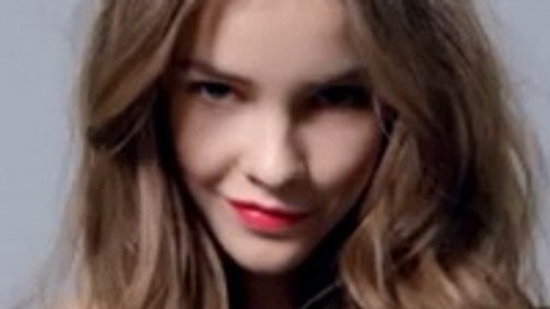 Palvin Barbi L`Oréal-kampánya már a tévében - VIDEÓ