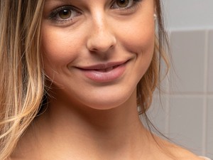 Kass Amália a konyhában is csinosan tevékenykedik