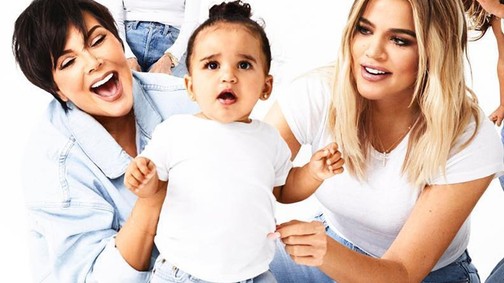 Íme a Kardashian- Jenner család legkülönlegesebb karácsonyi pillanatai!