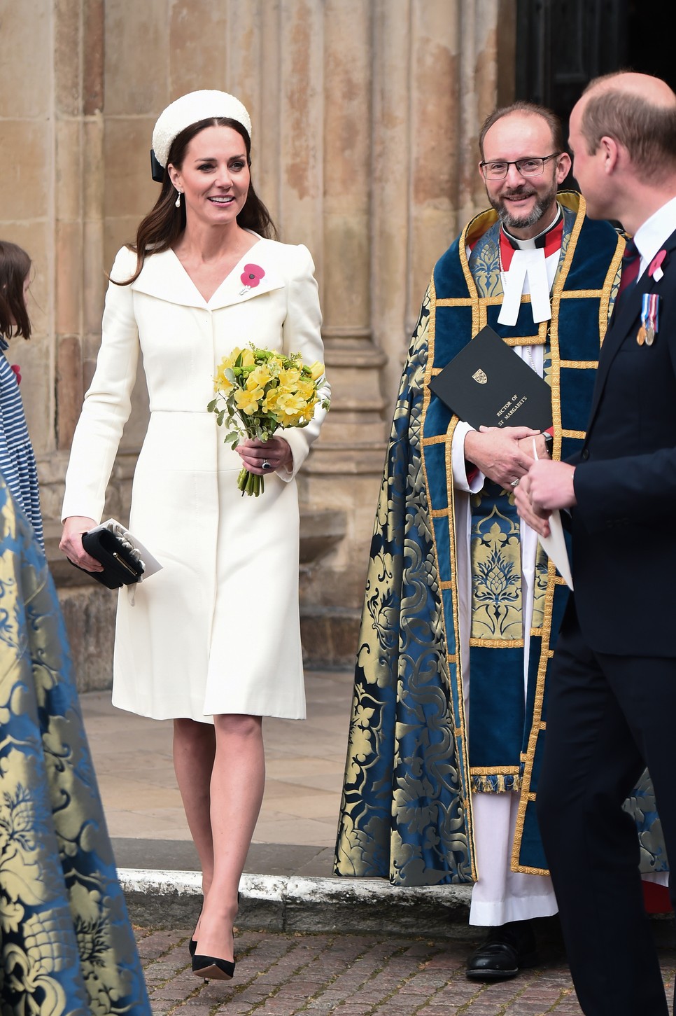 Kate Middleton visszatért a jól bevált öltözködési formulájához