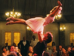 33 év után a Dirty Dancing folytatást kap és Jennifer Grey is visszatér benne