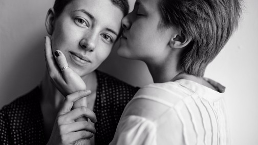 Az én coming outom: „Leélni úgy egy életet, hogy nem vagyunk autentikus önmagunk, tragikus."