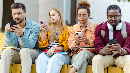 FOMO nélkül is csökkenhet a képernyőidőd, mutatjuk, hogyan