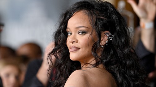 Rihanna hivatalosan is visszatért, és fényesebben ragyog, mint valaha