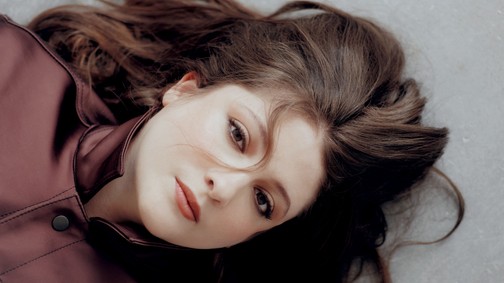 Cserihanna még meg nem született kislánya is hallható az énekesnő új albumán!