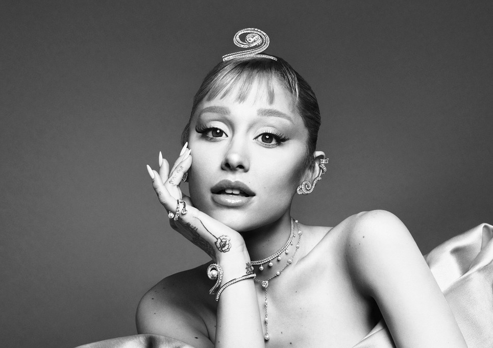 Swarovski X Ariana Grande kapszulakollekció