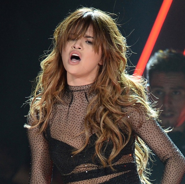 selena gomez, haj, frufru, frizura, hajvágás, snapchat, paróka, fodrász