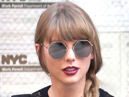 Ó, borzalom, Taylor Swift két rémisztő szerelést mutatott egy nap alatt