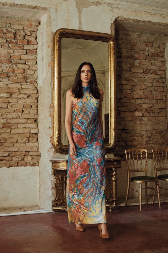 Festményt keltett életre ruháin a magyar divattervező