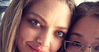Wow! Teljesen új frizurával Amanda Seyfried