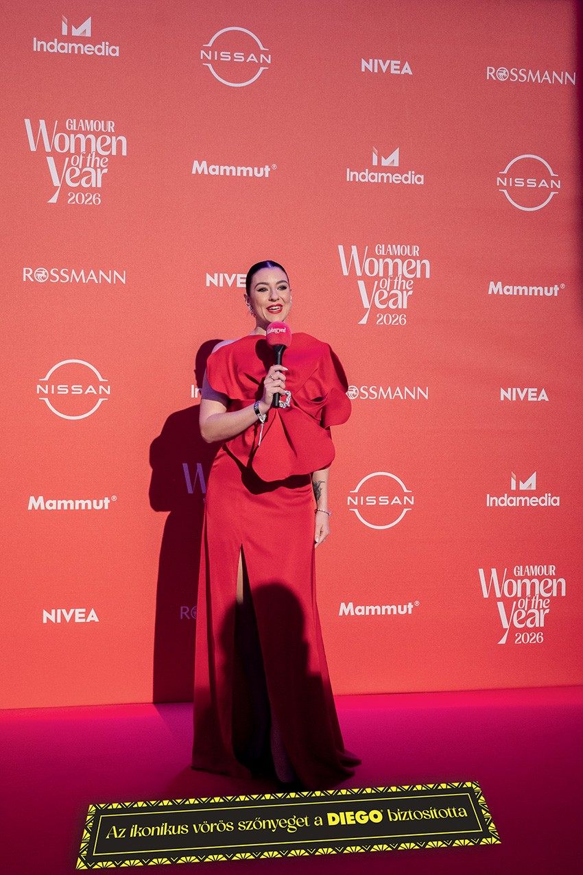 Stana Alexandra táncművész ezúttal a GLAMOUR riportereként tűnt fel, és fontos feladatokat látott el, miközben a vörös szőnyegen impozáns megjelenéséről a Diego gondoskodott