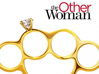 A csajok bosszúja a vásznon kívül