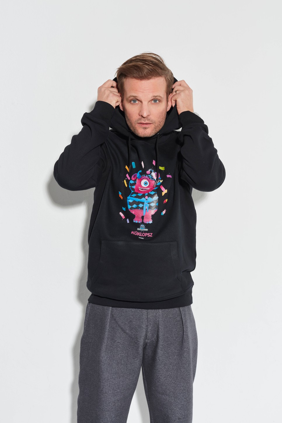 Puskás-Dallos Peti szeret nagy stábbal és jó csapattal szórakozni és szórakoztatni.