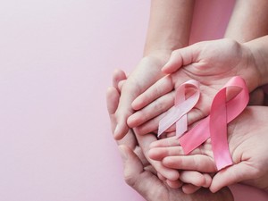 4 héttel a szülése után 4. stádiumú rákot diagnosztizáltak, most őszintén megosztja történetét