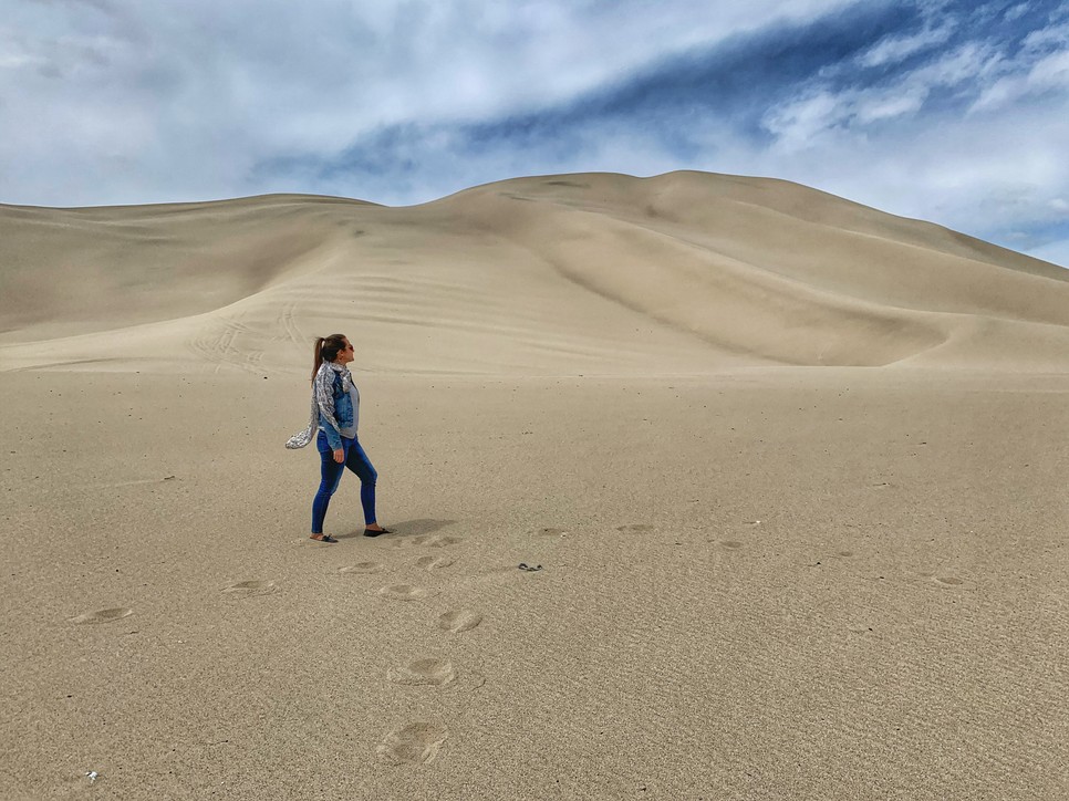 Lukács-Tóth Boglárka és férje több mint harminc országot járt be, ám sosem kételkedett abban, hogy segítő szakmájában fog kiteljesedni, bárhol is éljenek. Ez a tapasztalat gazdagította szakmai életútját és egyéni látásmódját.