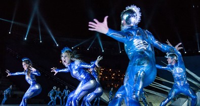 Az Intimissimi Opera Pop On Ice show és a szuperhosszú vörös szőnyeg