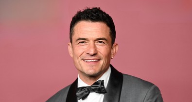 Ez a 28 éves lány rabolta el Orlando Bloom szívét, vele kezdett új életet Katy Perry után a 49 éves színész