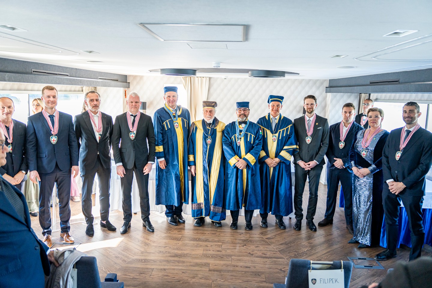 A szarvasgomba lovagrend missziója, hogy hírét vigyék a világban ezen ínyencségeiknek, emberbaráti cselekedetekkel irányítva rájuk a figyelmet