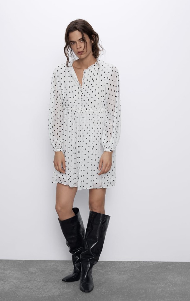 13. Zsorzsett mini ruha ZARA 9995 Ft