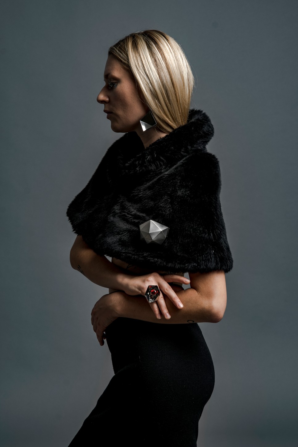 Ékszerbe zárt reflexiók - Ismerd meg Kocsor Eszter Sára ékszertervezőt