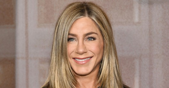 Jennifer Aniston és Jim Curtis szerelmesebbek, mint valaha, a színésznő friss fotóiból csak úgy árad a boldogság