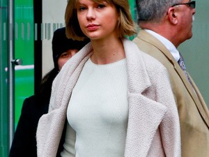 Jaj ne! Taylor Swift tevepatája nekünk kellemetlen!