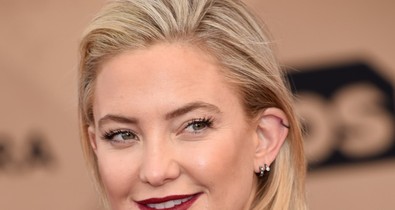 Kate Hudson szuperszexi vámpírlánynak öltözött