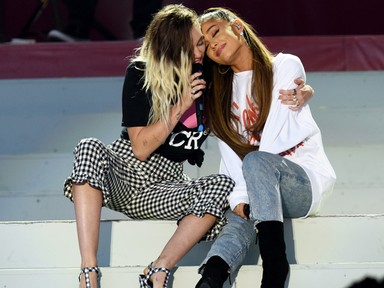 Megveheted Ariana Grande manchesteri jótékonysági koncerten viselt pulcsiját!