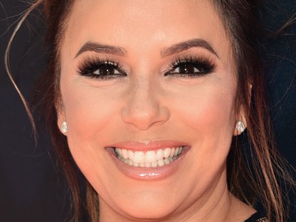 A várandós Eva Longoria ebben a cuki miniben ünnepelte, hogy hollywoodi csillagot kapott