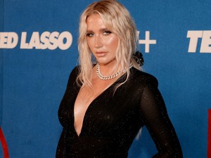 Kesha anyaszült meztelenül promotálja sebezhető, érzelmekkel teli albumát