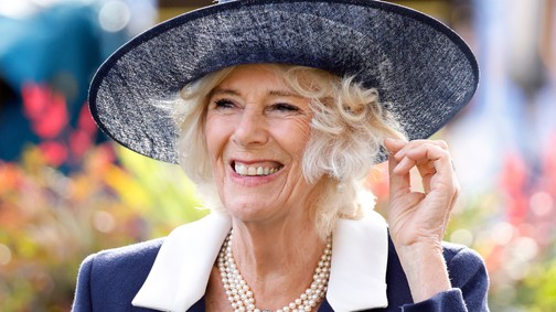 Kamilla királyné méregdrága kiegészítője különlegesebb, mint hinnéd