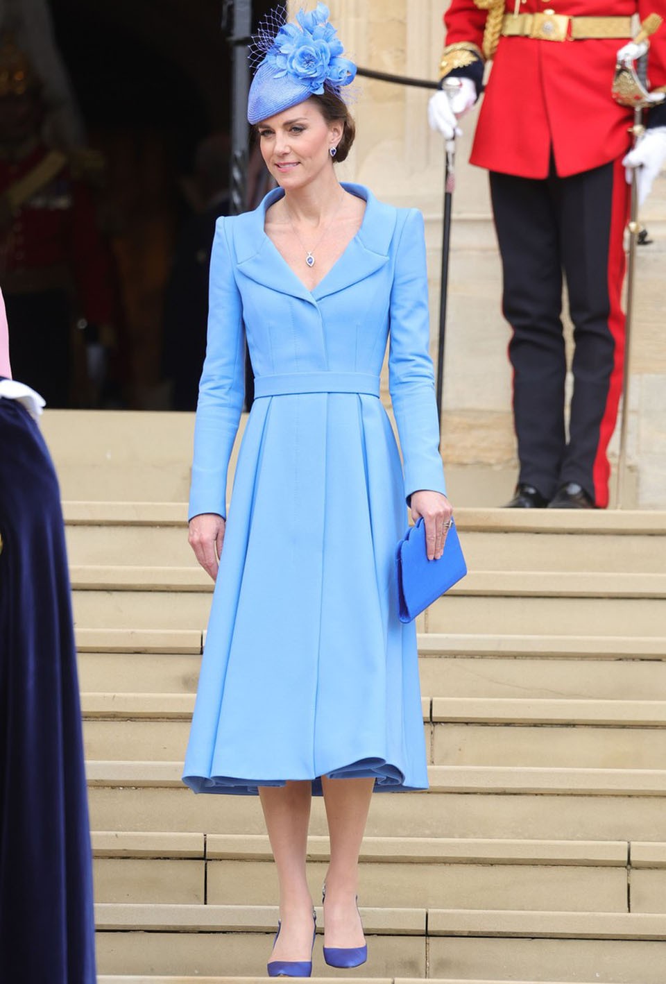 Katalin hercegné egy Alexander McQueen kabátruhában a Térdszalagrend éves gyűlésén