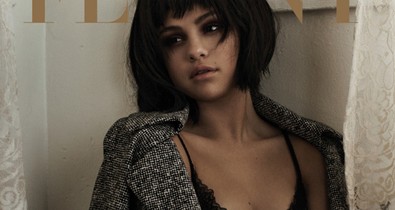 Selena Gomez szexi parókában a Flaunt magazinban