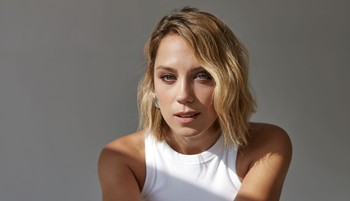 Lékai-Kiss Ramóna álomszép ruhában tündökölt a GLAMOUR Women of the Year gálán, óriási feltűnést keltett