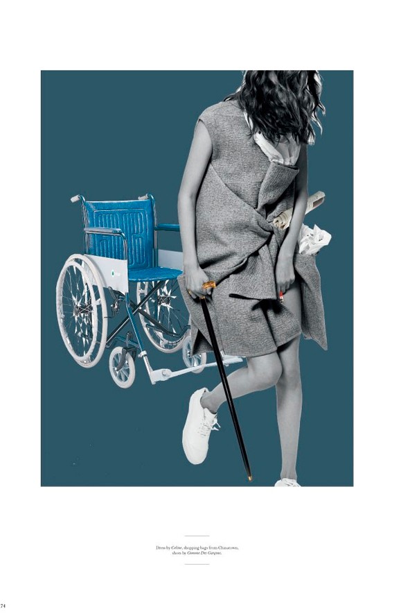 A montázs divatanyag legérthetetlenebb képe kétségkívül a tolószékes, de szerintünk csak egy kicsit elborultabb, mint a szigonyos.