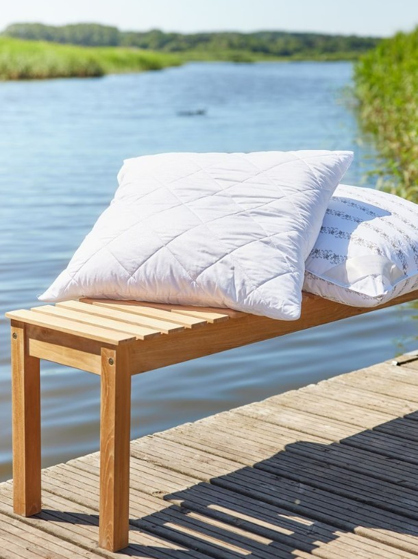 A hason alvóknak alacsony párna ajánlott - Poliészter töltetű párna 70x80 ULVIK, 17 900 Ft/ 2 db