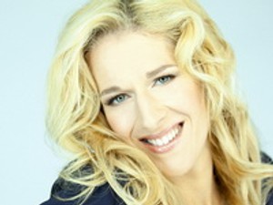 Wolf Kati: Farmeres anyuka és glamúrosan csillogó díva