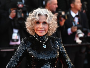 A 88 éves Jane Fonda királynőként ragyog a cannes-i filmfesztivál vörös szőnyegén, igazi kortalan szépség