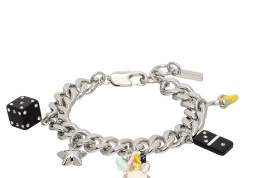 Visszatért a 90-es évek legmenőbb kiegészítője: ezt a trendet te is imádni fogod