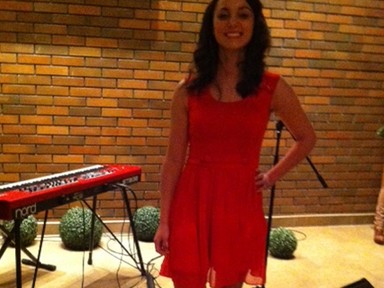 Boggie jó ügyért énekel