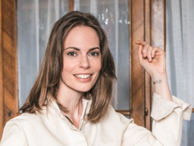 Mengyán Eszter: Fast fashion helyett szavazz az időtálló ruhadarabokra