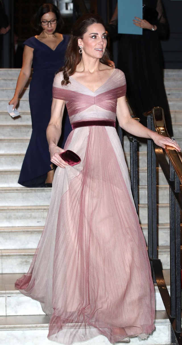 Lélegzetelállító: Katalin hercegnét élete legszebb estélyi ruháját viselte